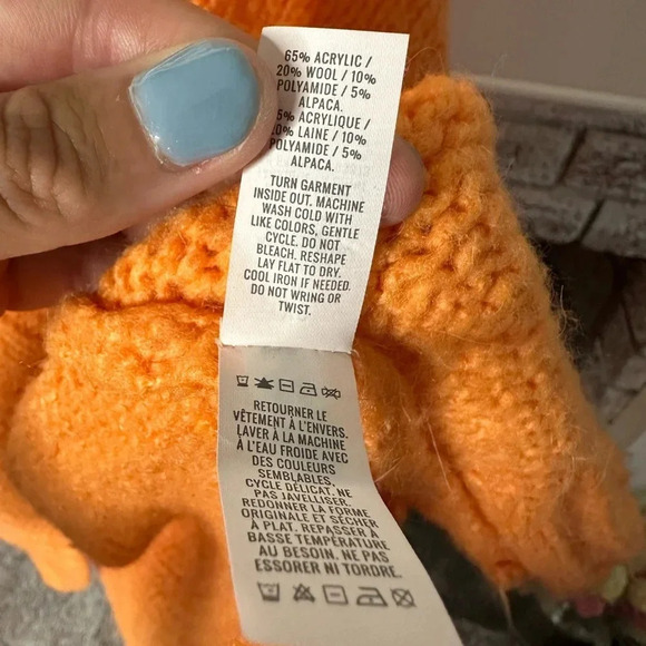 Aerie bright orange creamsicle wool sweater women’s xs oversized chunky knit - Picture 3 of 3